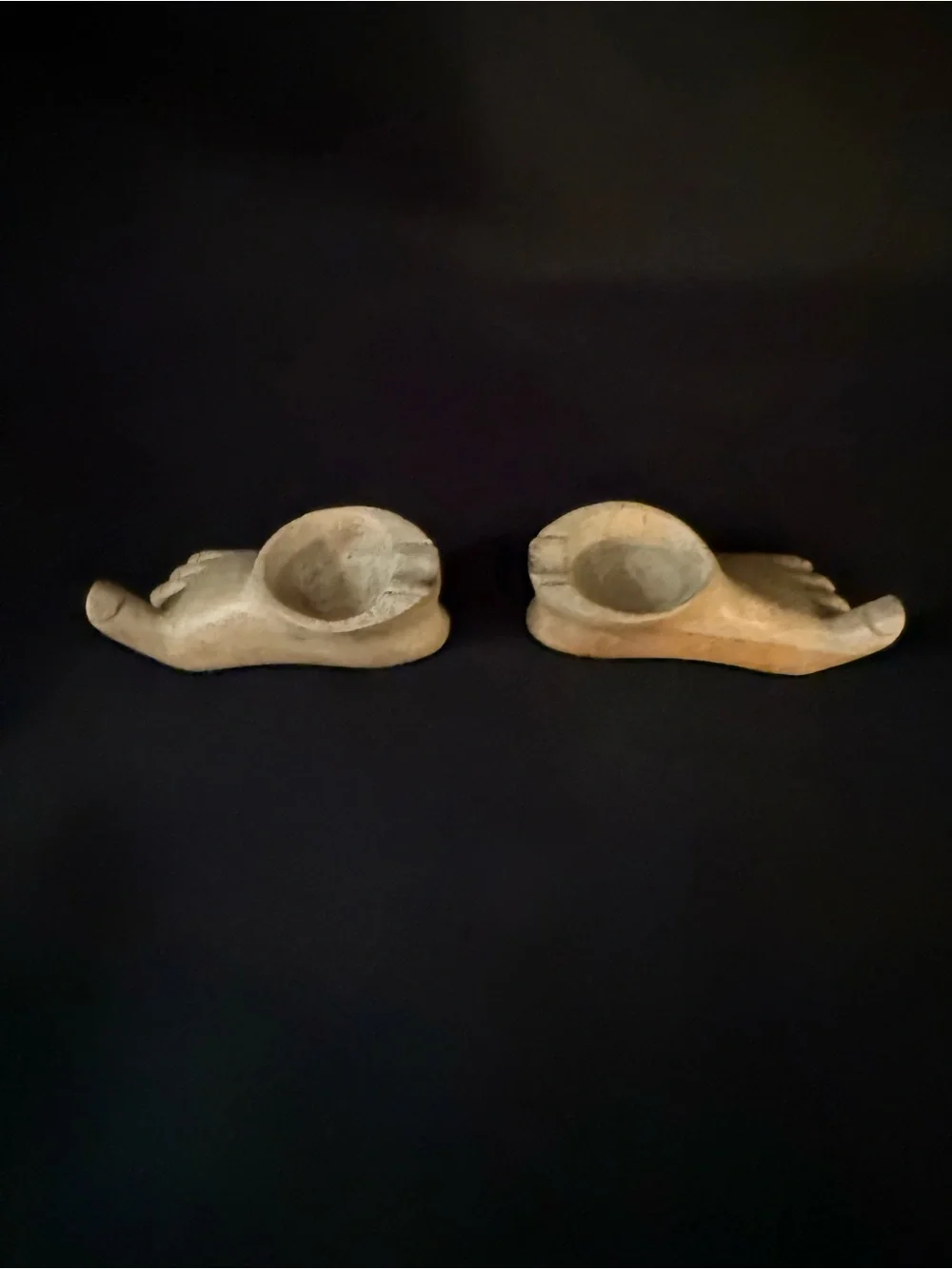 Quirky Wooden Foot Ashtray - Pair: (2) Feet